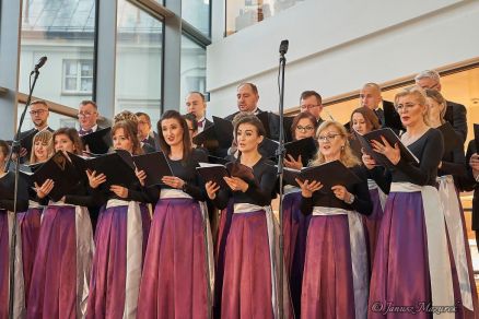 Kolędowanie z Chórem Miasta Siedlce w Galerii Siedlce