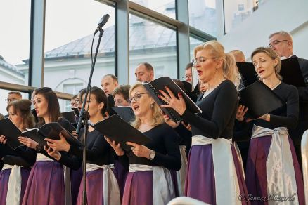 Kolędowanie z Chórem Miasta Siedlce w Galerii Siedlce