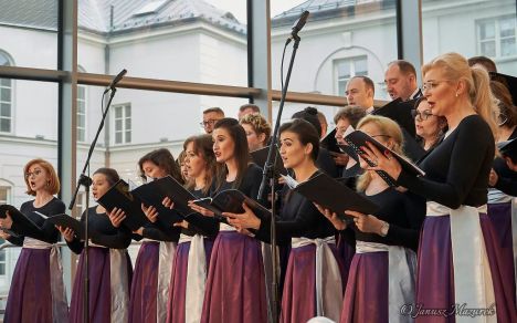 Kolędowanie z Chórem Miasta Siedlce w Galerii Siedlce