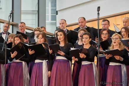 Kolędowanie z Chórem Miasta Siedlce w Galerii Siedlce