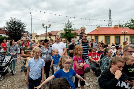 Bajeczna Fiesta - II Teatralne Spotkania pod muralem