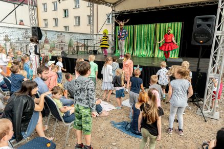 Bajeczna Fiesta - II Teatralne Spotkania pod muralem