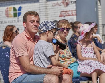 "W oczy mi patrz - Recital Samanty" na scenie Teatralnych Spotkań pod muralem