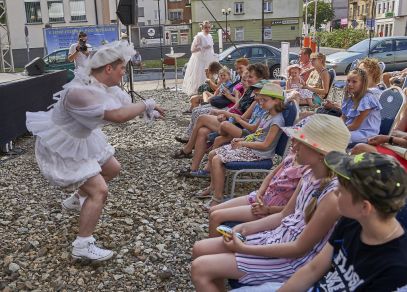 "W oczy mi patrz - Recital Samanty" na scenie Teatralnych Spotkań pod muralem