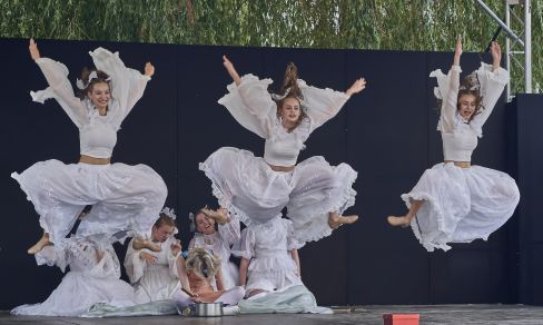 "W oczy mi patrz - Recital Samanty" na scenie Teatralnych Spotkań pod muralem