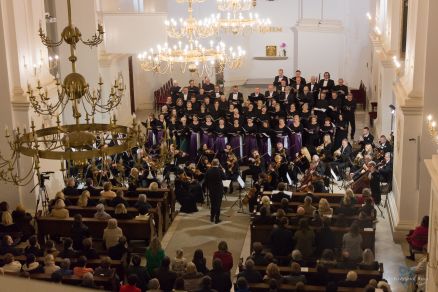 Chór Miasta Siedlce w koncercie "Requiem dla Świata" w Zamościu