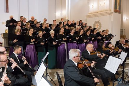 Chór Miasta Siedlce w koncercie "Requiem dla Świata" w Zamościu